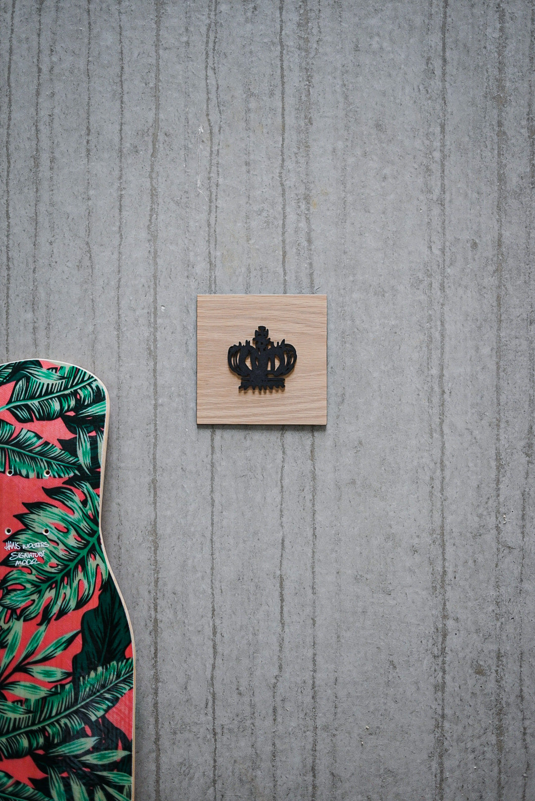 Crown Wall Plate