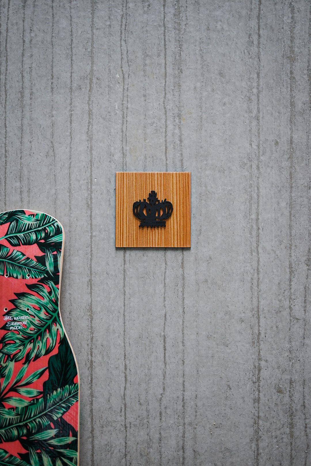 Crown Wall Plate